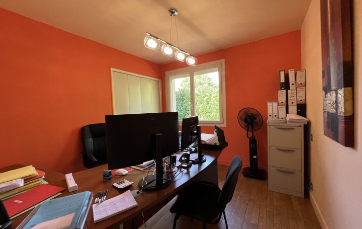 Local commercial SAINT-MARCEL (71380)  184 m2 252 000 € 