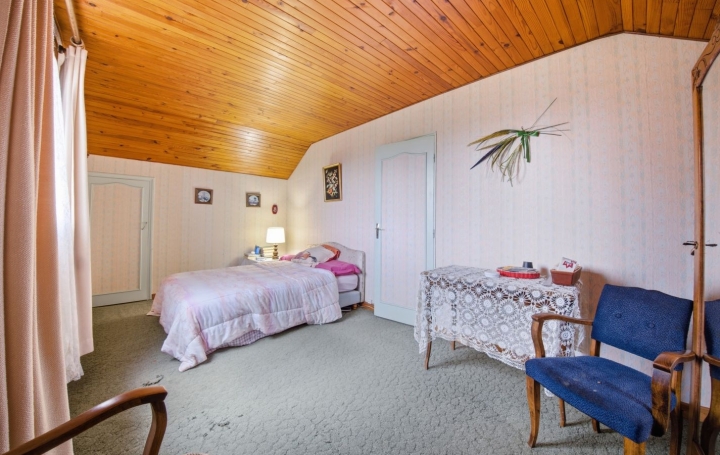 Maison LES BORDES (71350)  110 m2 149 000 € 