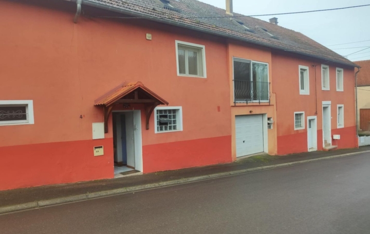 Maison ROLBING (57720)  240 m2 138 000 € 