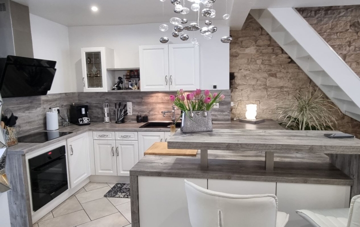 5 Pièces CHALON-SUR-SAONE (71100)  110 m2 191 500 € 