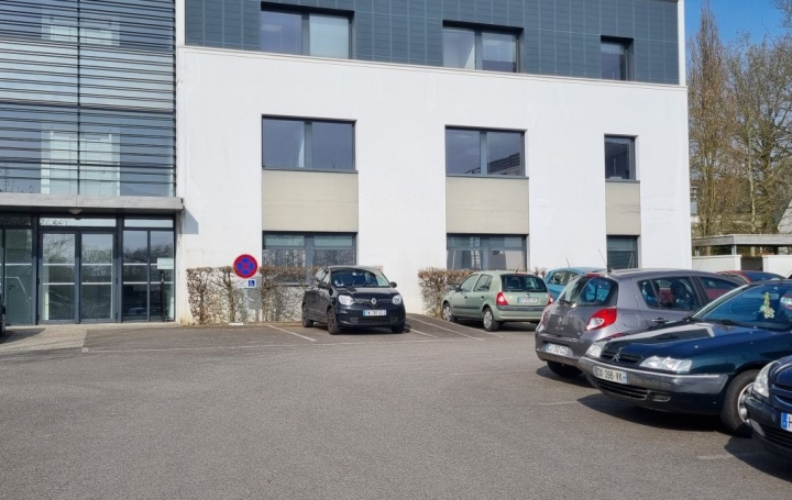 Local commercial CHARTRES-DE-BRETAGNE (35131)  193 m2 315 000 € 