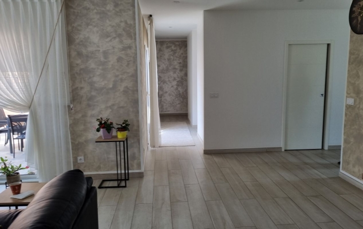 Villa EPERVANS (71380)  147 m2 359 000 € 