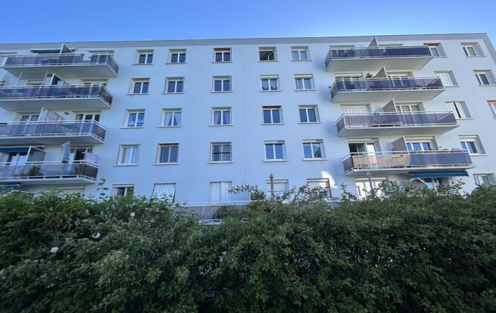 4 Pièces DIJON (21000)  81 m2 185 000 € 