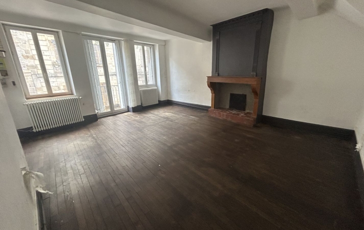 Immeuble ARNAY-LE-DUC (21230)  185 m2 130 000 € 