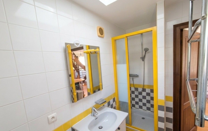 4 Pièces CHALON-SUR-SAONE (71100)  70 m2 128 000 € 