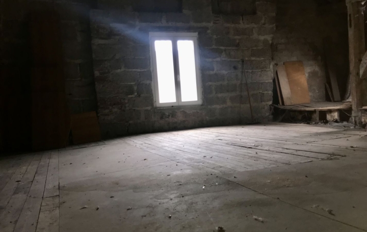 Maison VANDENESSE-EN-AUXOIS (21320)  103 m2 68 000 € 