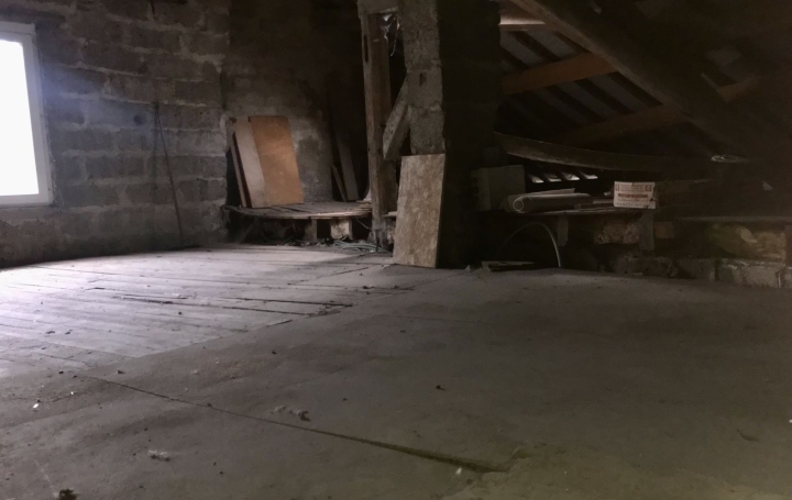 Maison VANDENESSE-EN-AUXOIS (21320)  103 m2 68 000 € 