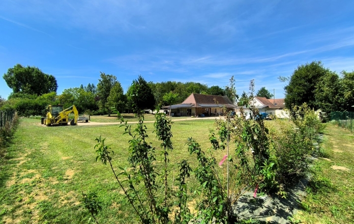Maison LOUHANS (71500)  255 m2 372 000 € 