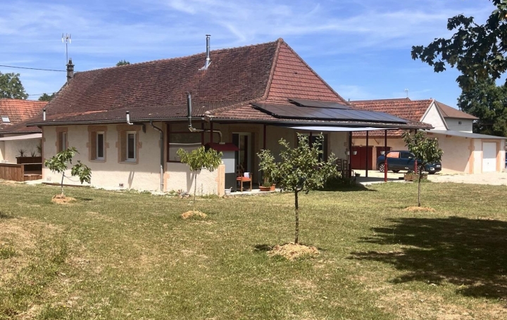 Maison CUISERY (71290)  255 m2 372 000 € 