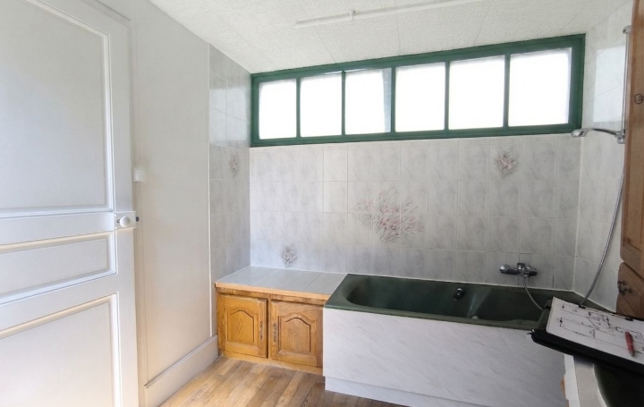4 Pièces CHALON-SUR-SAONE (71100)  80 m2 123 000 € 