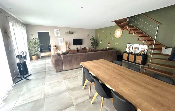 Maison 6 pièces 177 m² · à Fauverney · 177 m² · 419 000 €