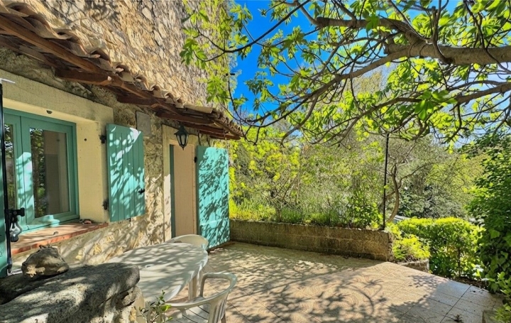 Maison FONTAINE-DE-VAUCLUSE (84800)  112 m2 305 000 € 