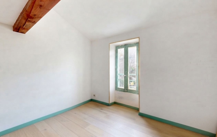Maison FONTAINE-DE-VAUCLUSE (84800)  112 m2 305 000 € 