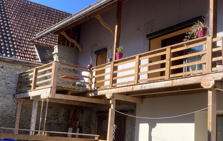 Maison BASSY (74910)  242 m2 421 200 € 