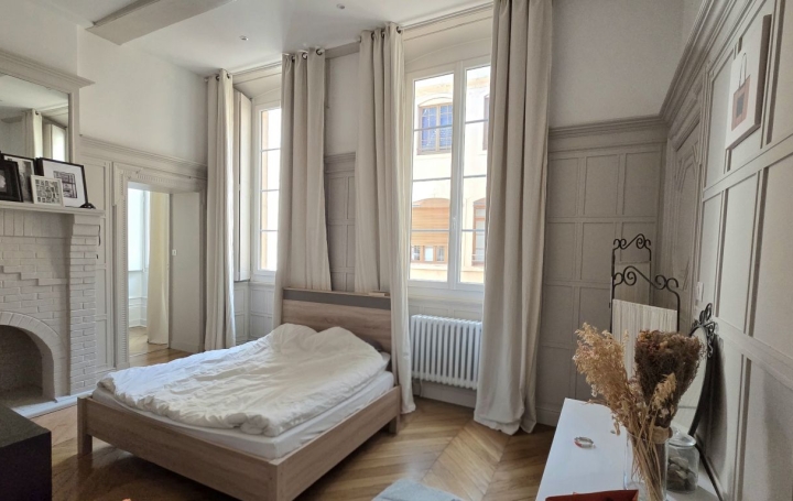 7 Pièces CHALON-SUR-SAONE (71100)  172 m2 488 000 € 