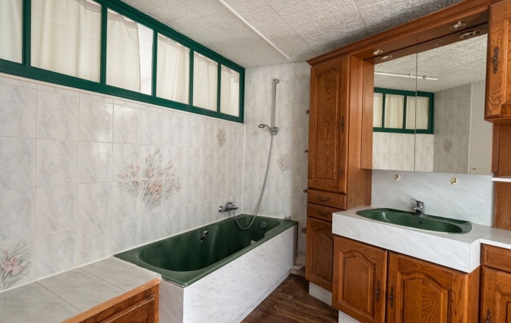 4 Pièces CHALON-SUR-SAONE (71100)  79 m2 109 000 € 