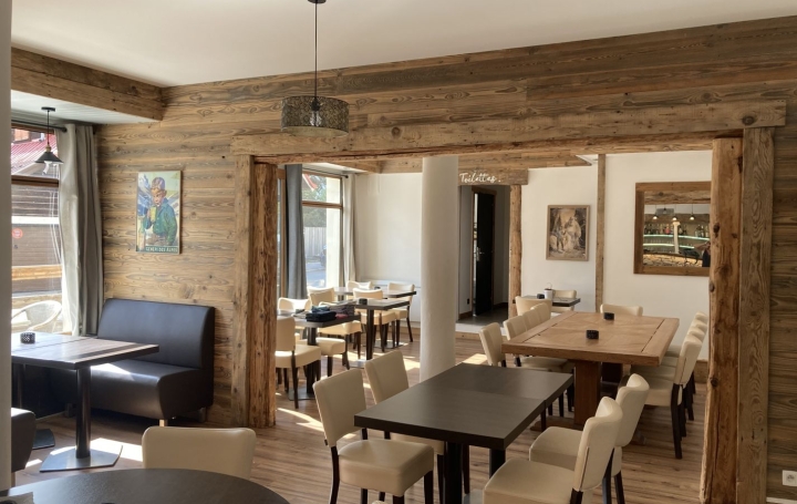 Activité commerciale PASSY (74190)  129 m2 88 000 € 