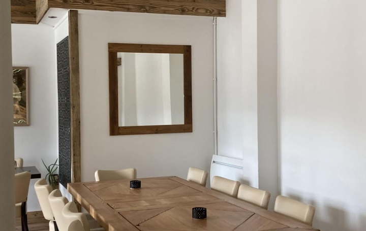 Local d'activité PASSY (74190)  129 m2 345 600 € 