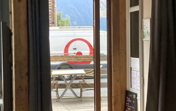 Local d'activité PASSY (74190)  129 m2 345 600 € 