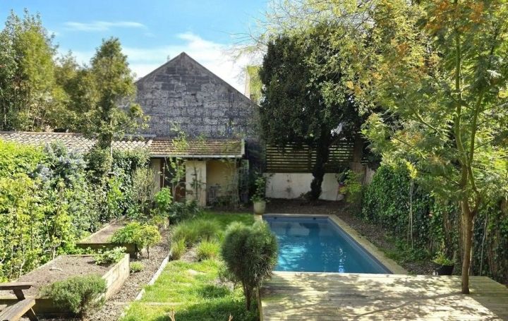 Maison CRISSEY (71530)  180 m2 350 000 € 