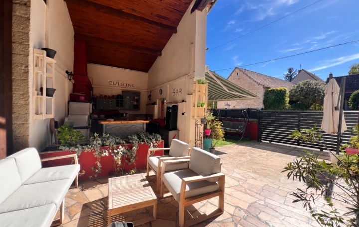 Maison SAINT-AMBREUIL (71240)  145 m2 304 000 € 