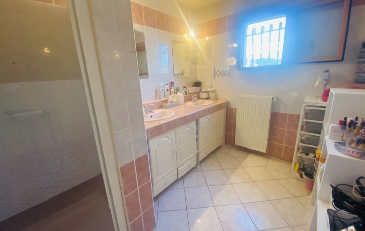 Villa PREIXAN (11250)  155 m2 328 000 € 
