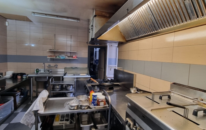 Activité commerciale CHALON-SUR-SAONE (71100)  110 m2 58 000 € 