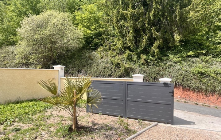 Maison MONTCEAU-LES-MINES (71300)  100 m2 188 900 € 