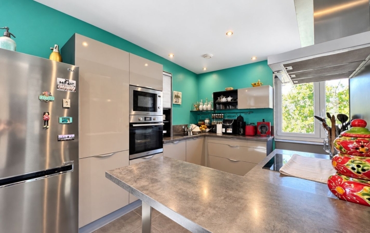 Maison LAIVES (71240)  144 m2 304 000 € 