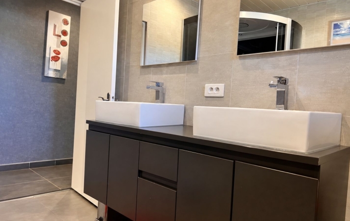 Maison LAIVES (71240)  144 m2 304 000 € 