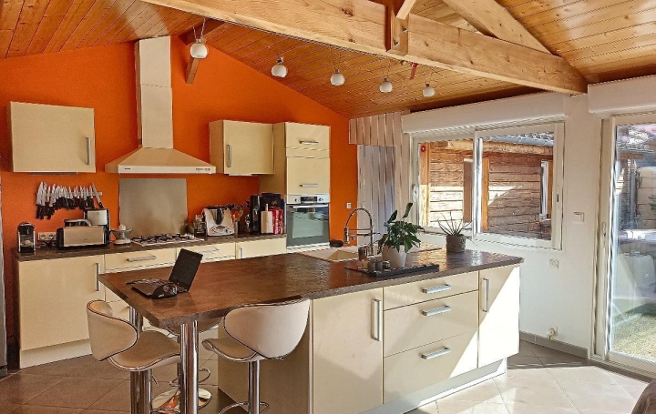 Réseau Immo-diffusion : Maison  LIBOURNE  180 m2 399 000 € 