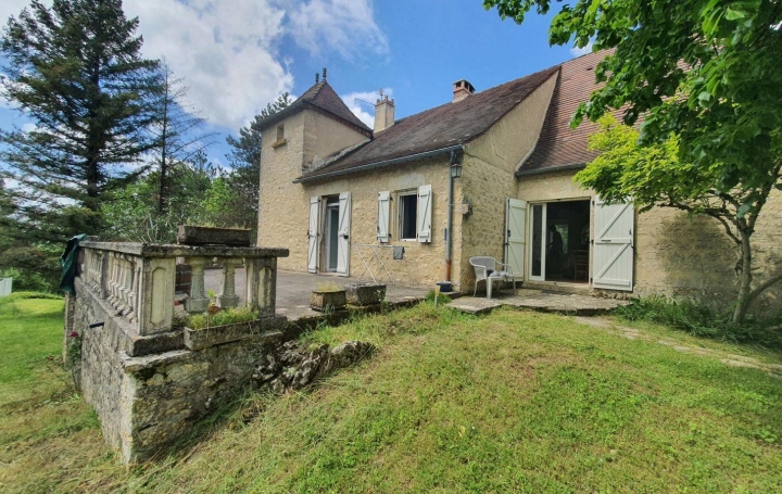 Réseau Immo-diffusion : Maison  MONTFAUCON  125 m2 295 400 € 