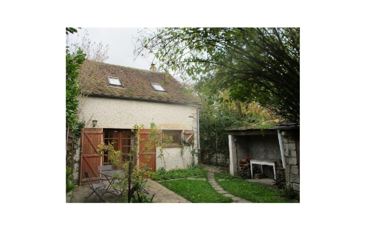 Réseau Immo-diffusion : Maison  CHAINTREAUX  64 m2 142 000 € 