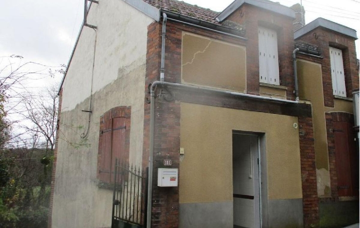 Réseau Immo-diffusion : Maison  CHANTECOQ  82 m2 80 000 € 