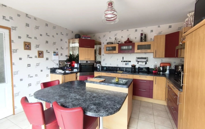 Maison ANNEVILLE-EN-SAIRE (50760)  147 m2 357 000 € 