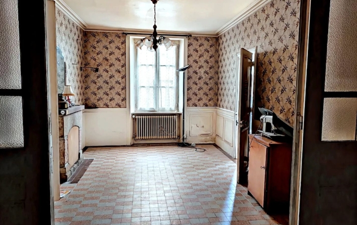 Maison SAINT-PIERRE-EGLISE (50330)  106 m2 180 200 € 