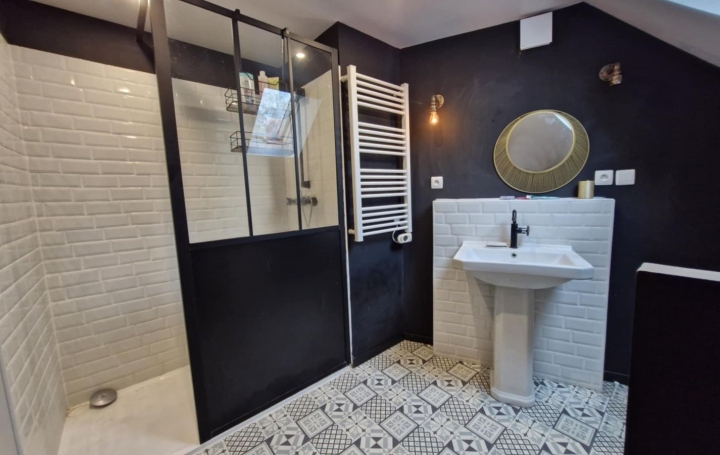 Maison SAINT-JOSEPH (50700)  162 m2 295 260 € 