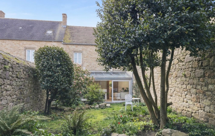 Maison / Villa SAINT-PIERRE-EGLISE (50330) 105 m<sup>2</sup> 253 200 € 