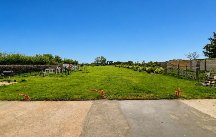 Maison VICQ-SUR-MER (50330)  108 m2 279 575 € 