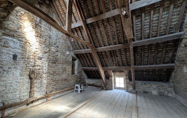 Maison SAINT-PIERRE-EGLISE (50330)  102 m2 277 720 € 