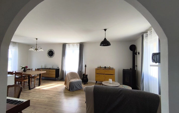 Maison BRILLEVAST (50330)  104 m2 293 290 € 