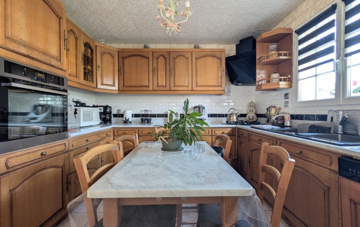 Maison REVILLE (50760)  161 m2 367 500 € 