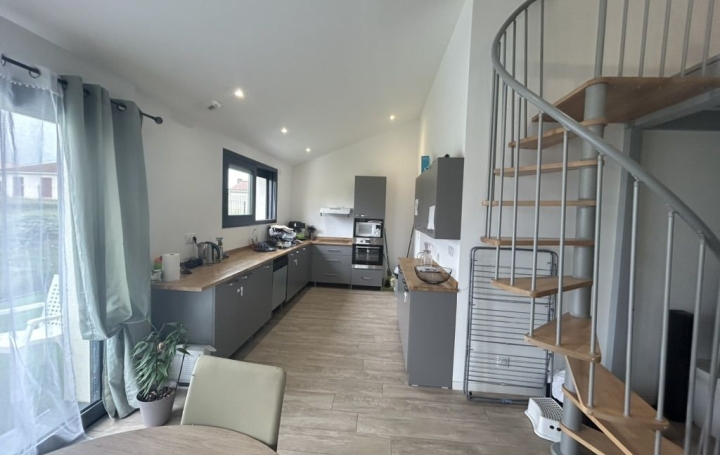 Réseau Immo-diffusion : Maison  SAINT-JULIEN-DE-CONCELLES  95 m2 331 200 € 