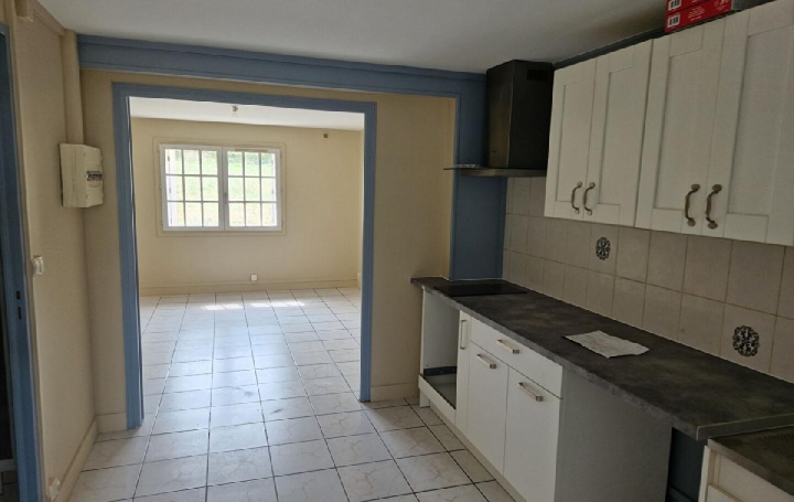 1 Pièce LA LOUPE (28240)  28 m2 380 € 