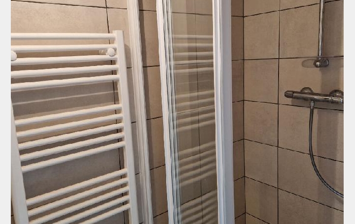 1 Pièce LA LOUPE (28240)  28 m2 380 € 