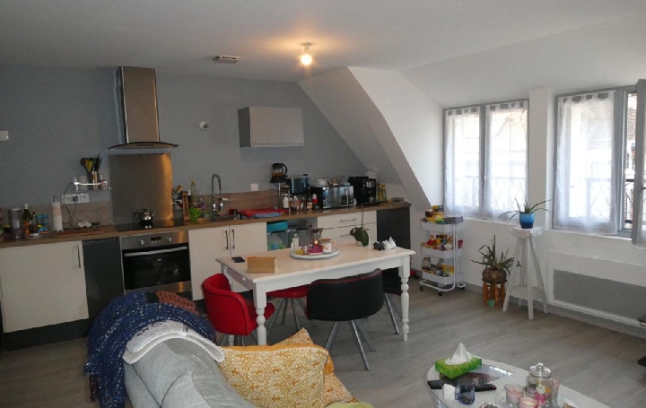 3 Pièces LA LOUPE (28240)  70 m2 550 € 