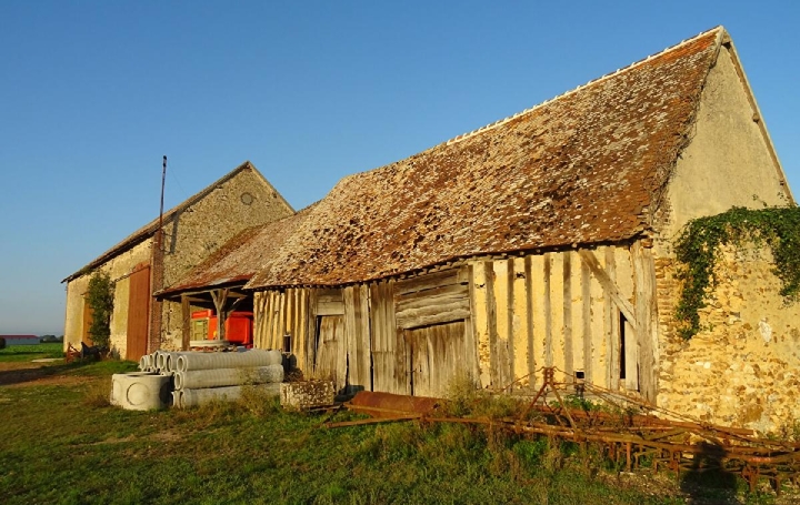 Maison LA LOUPE (28240)  180 m2 75 600 € 