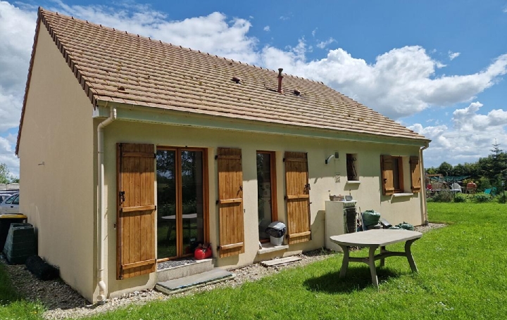 Réseau Immo-diffusion : Maison  SAINT-ELIPH  77 m2 139 100 € 