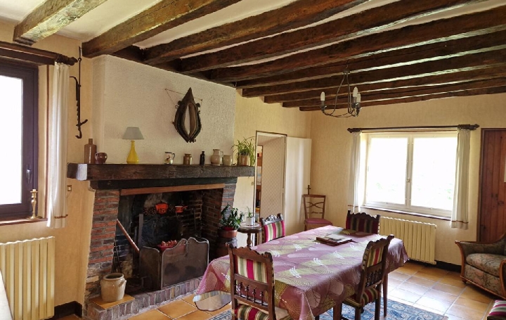 Maison SAINT-VICTOR-DE-BUTHON (28240)  143 m2 160 500 € 