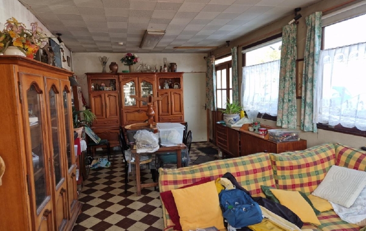 Maison BELHOMERT-GUEHOUVILLE (28240)  203 m2 96 300 € 